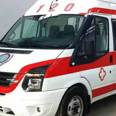 洪雅非急救护送病人转院租赁救护车的优缺点对比